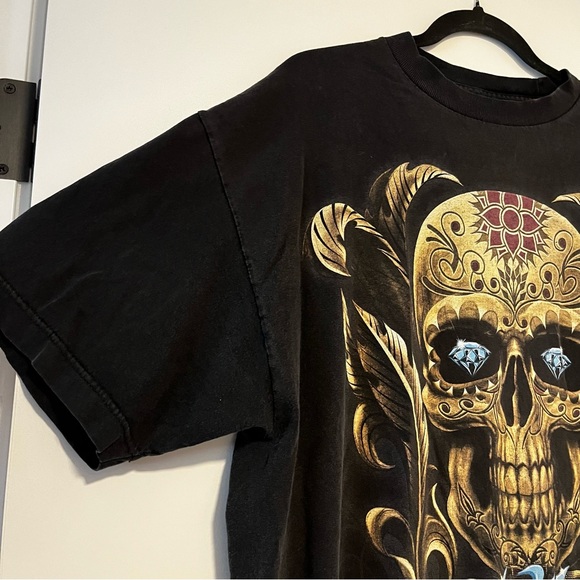 187 | Graphic Tee Shirt - Picture 2 of 16